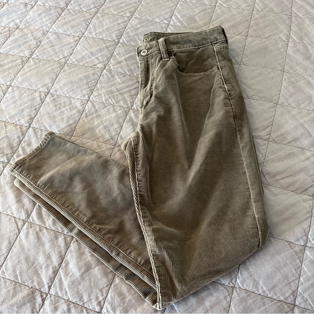 AEO stretch corduroy pant.  Olive green